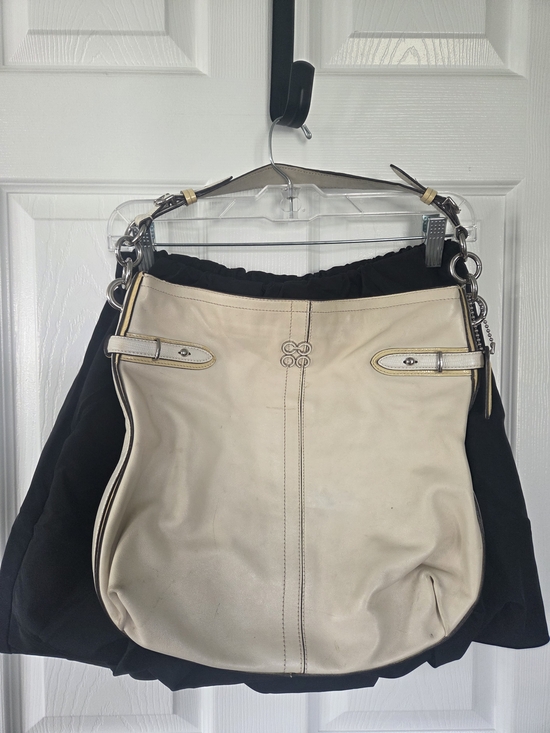 Coach Handbags - Coach Cream Leather Shoulder Bag with Silver Hardware